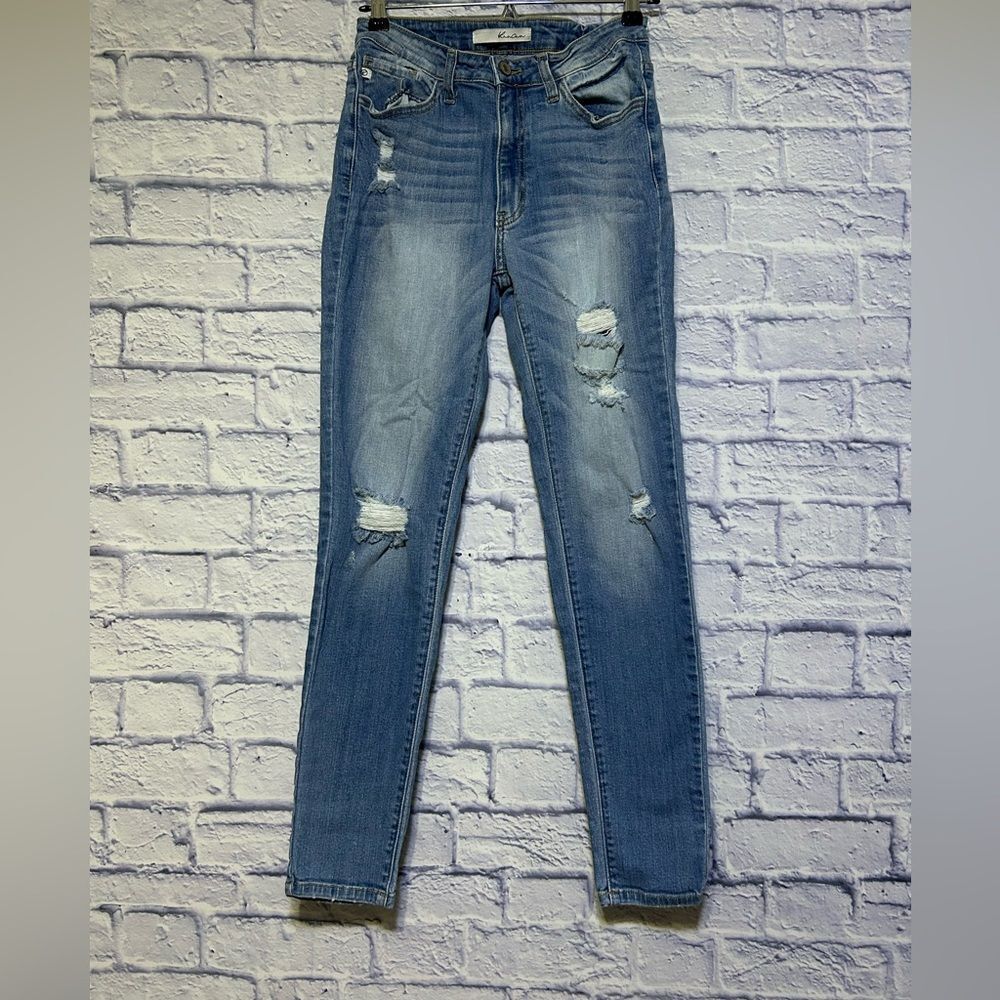 Kancan Jeans style# KC8146L Straight Leg With Distress Size 28